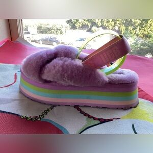 UGGS wedge pink color heel